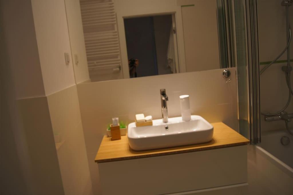 Apartamento Cichy, Nowoczesny, Komfortowy Przy Galerii Mokotow Varsovia Exterior foto